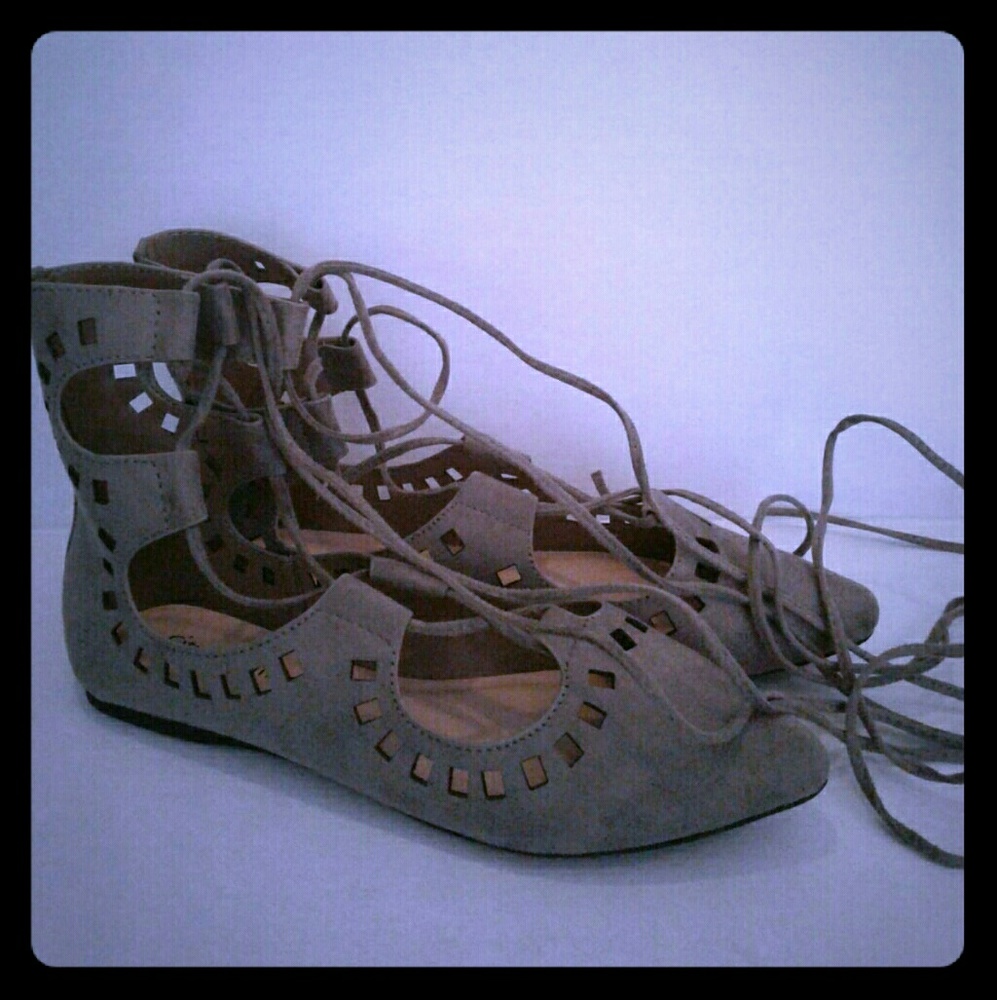 Gladiator Flats