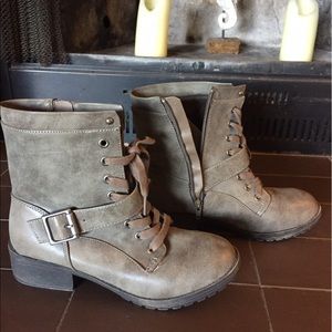 Madden Girl Boots w/ Zip side