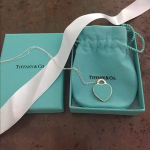 Return to Tiffany heart tag charm