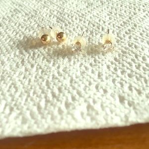 Gold stud earrings