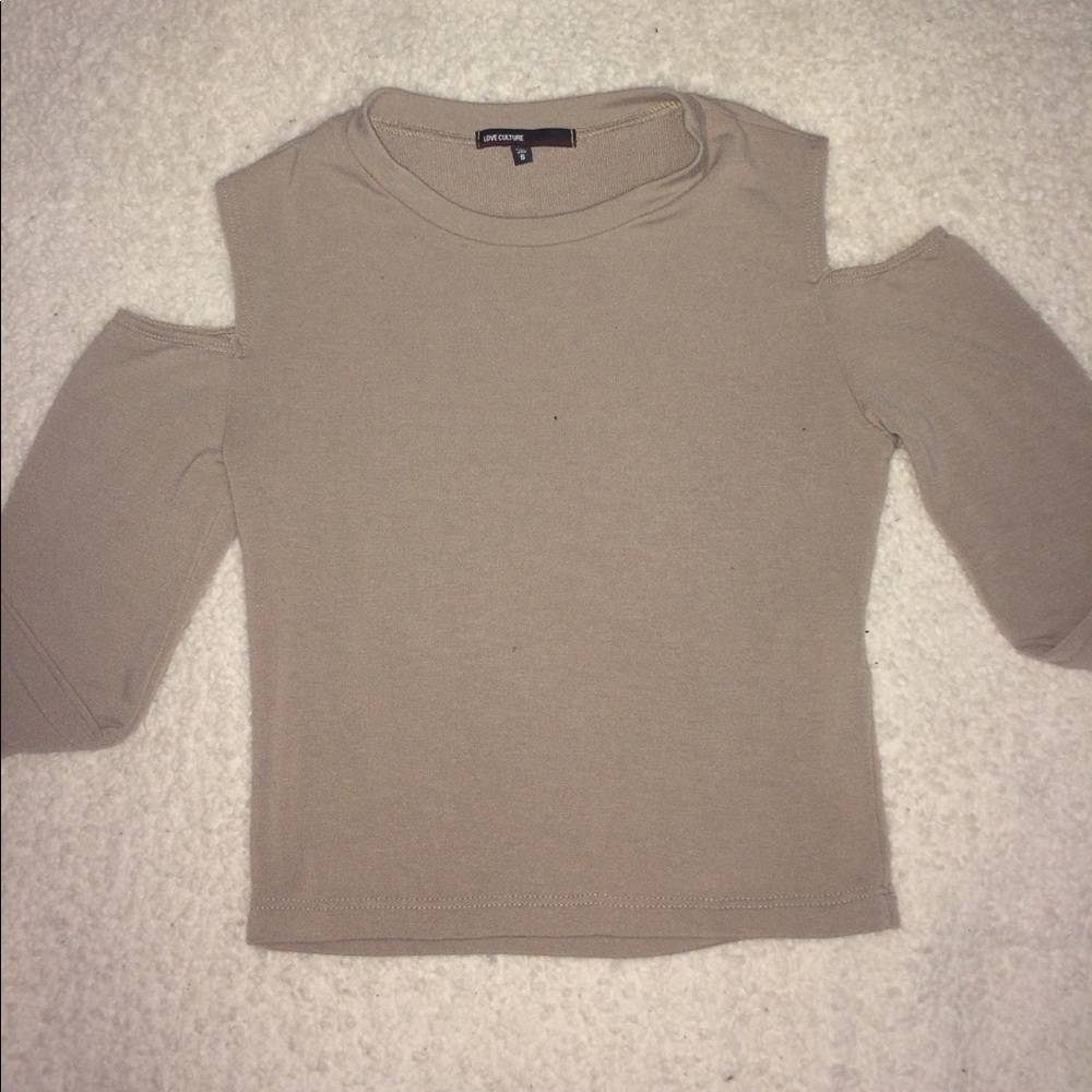 🌻Cute Tan/Gray Crop Top🌻