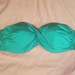 BNWT  green Victoria secret bikini top 36 D