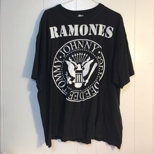 Ramones tee