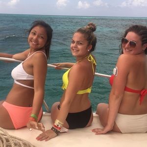 Meet your Posher, Casey