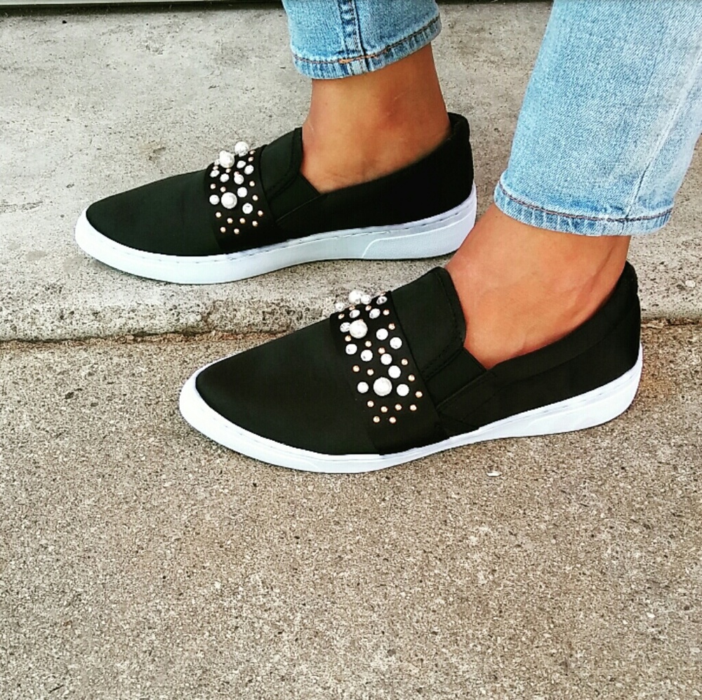 LAST PAIR!! //The Melody// Black satin sneaker - Picture 4 of 5