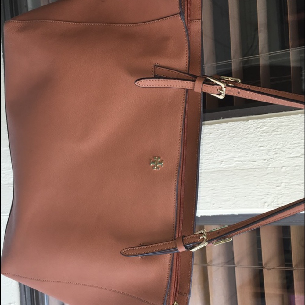 LARGE TORY BURCH PURSE
