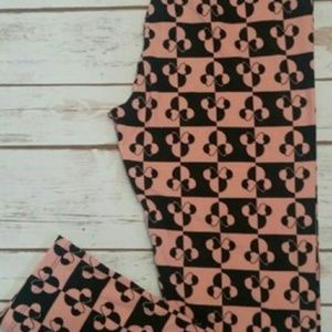Os Lularoe Disney Minnie checkered