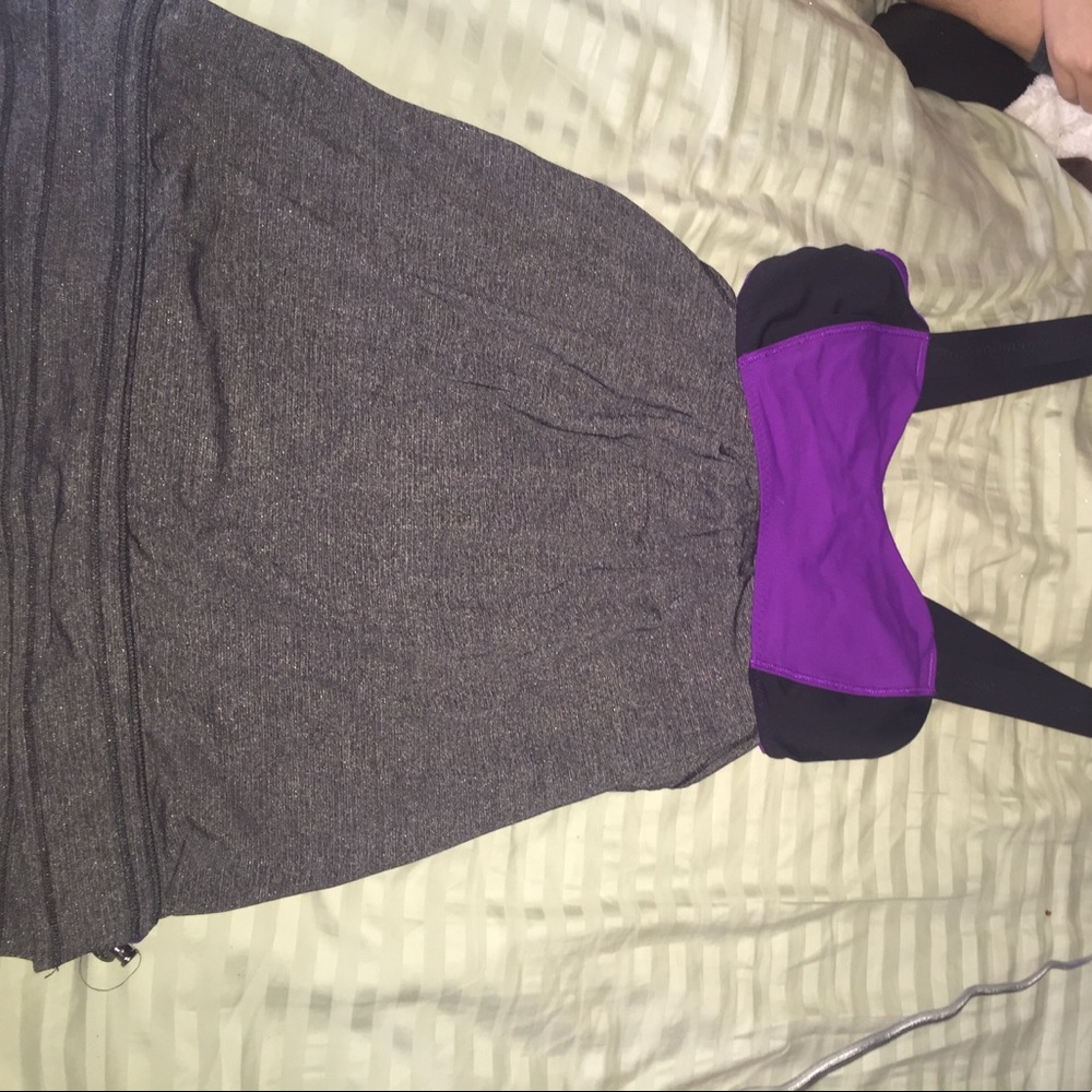 Lululemon tank size 4