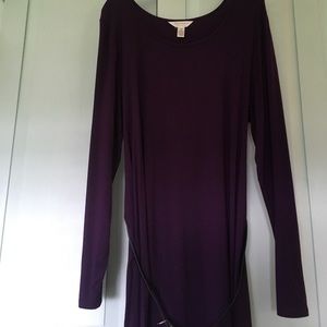 Long purple maternity belted dress