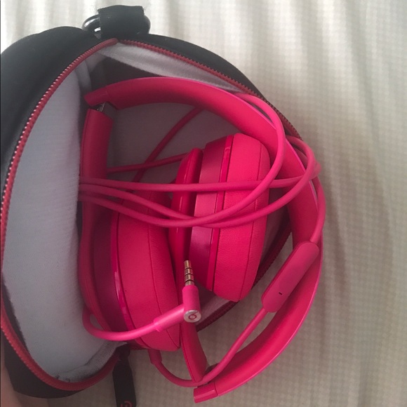 Hot Pink Beats - Picture 2 of 3