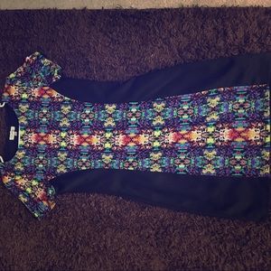 A Olsenboye dress very pretty on