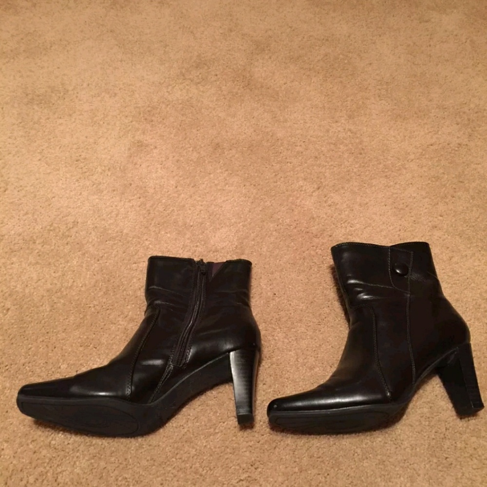 PREDICTIONS BROWN SIZE 5W BOOTS STYLE #63298