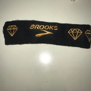 BROOKS HEADBAND