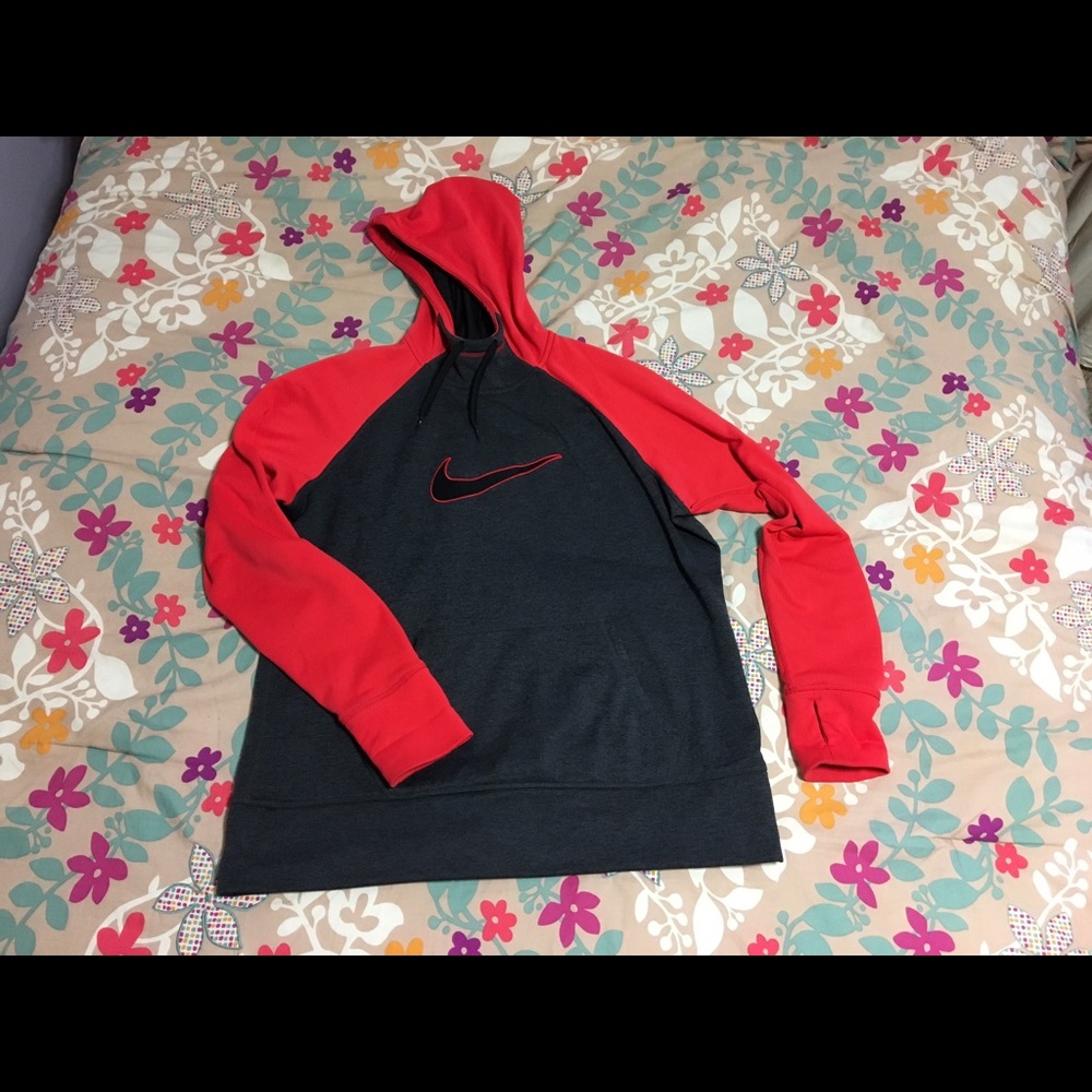 Nike Therma-Fit hoodie