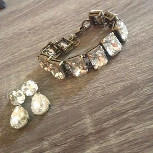 C. Wonder bracelet and earnings