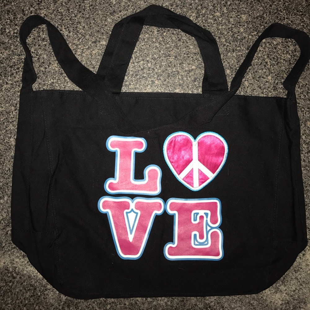 NWOT Cute L❤️VE tote in black canvas