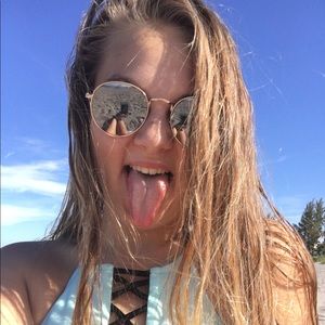 Meet your Posher, Savannah