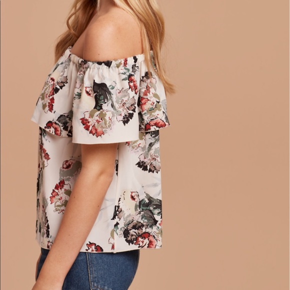 Aritzia Tops - NWT Aritzia Wilfred Promener Blouse
