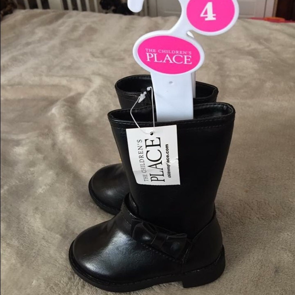 Toddler  Boots black size 4 New