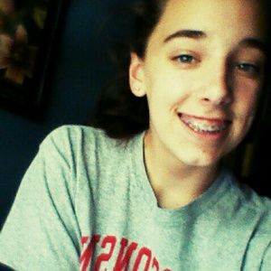 Meet your Posher, Abbey