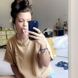 Meet your Posher, Addison