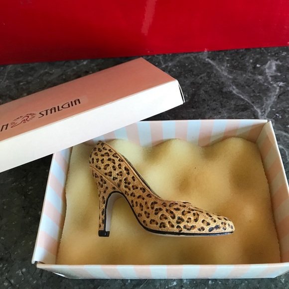 Nostalgia If the Shoe Fits - Leopard Pump - Picture 2 of 8