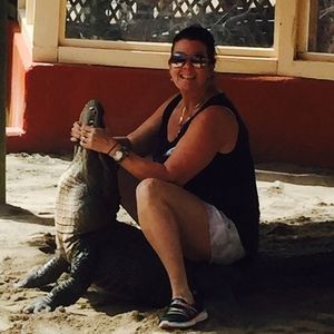 Meet your Posher, Rosalinda