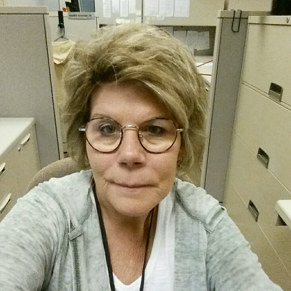 Meet your Posher, Lori