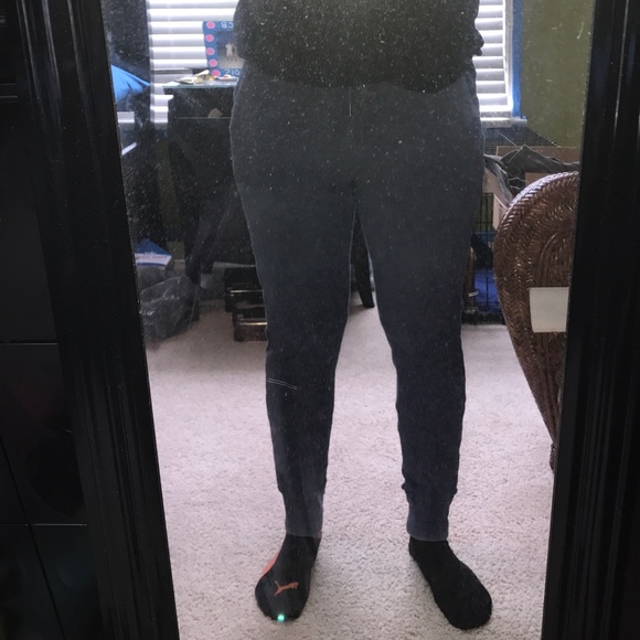 Joggers - Picture 2 of 5