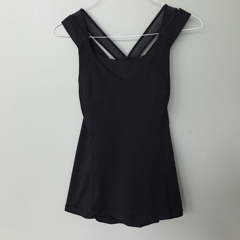 Lululemon Tank with Built-in Bra Sz 6