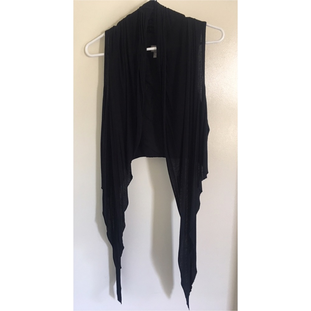Black converse vest