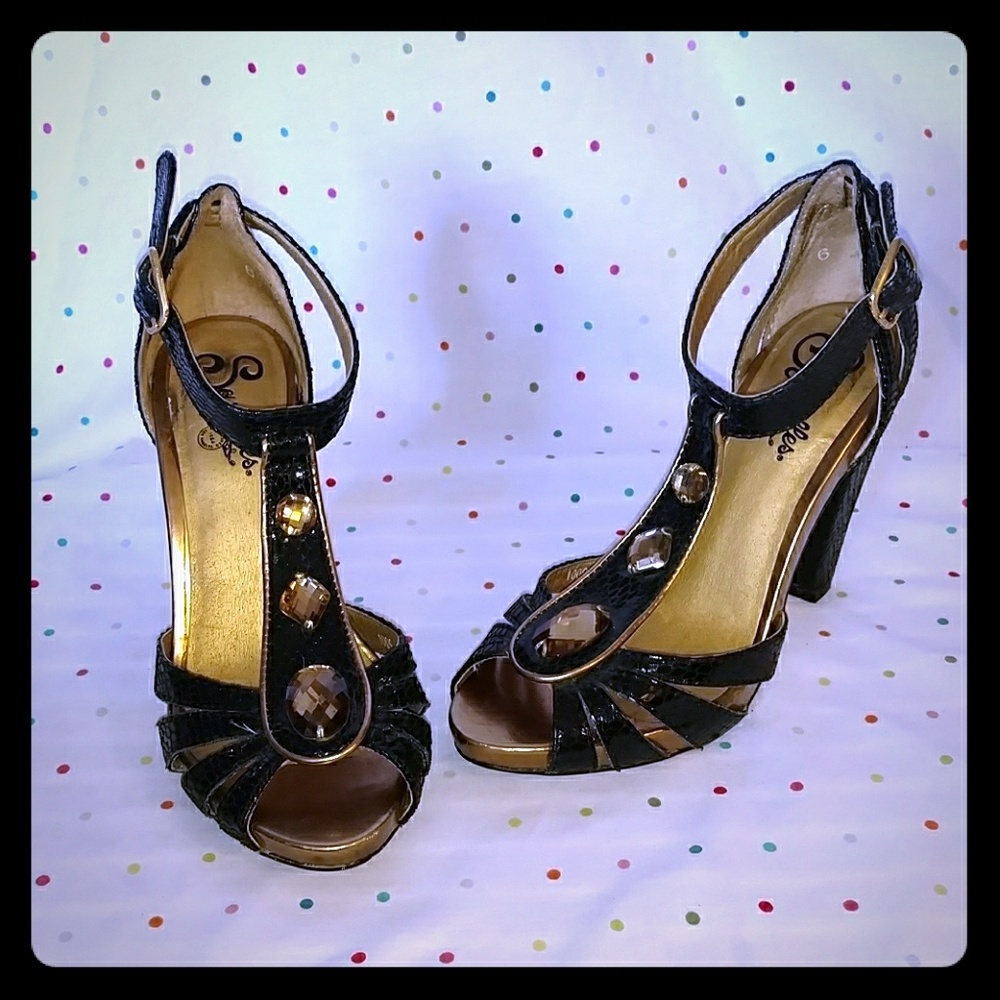 Seychelles gold and black heels