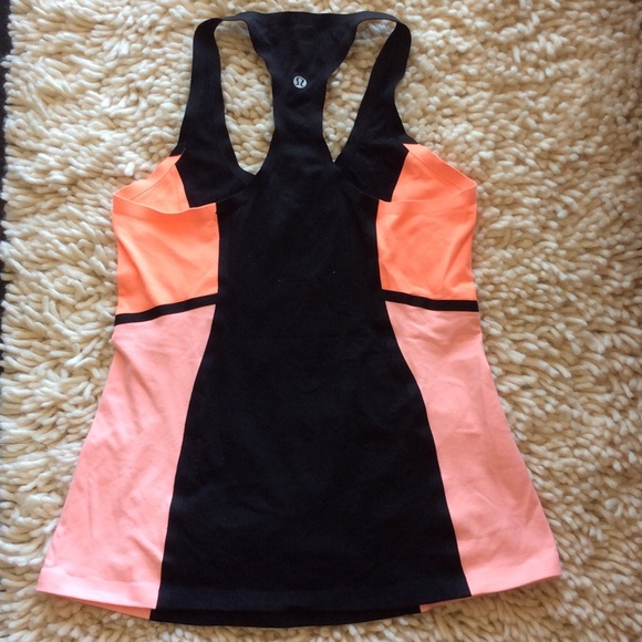 LULULEMON TOP Sz 8 - Picture 2 of 2