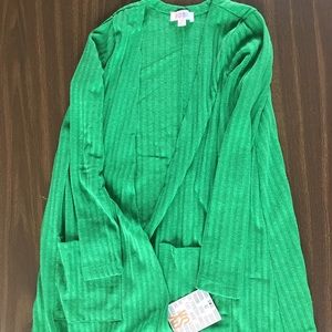 BNWT Lularoe kelly green 🍀 sarah xs beautiful!