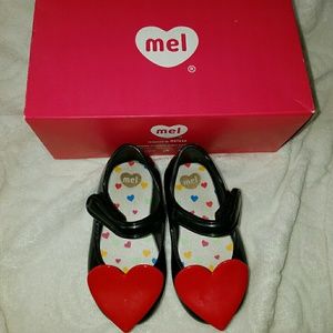 Sold**Mini melissa!