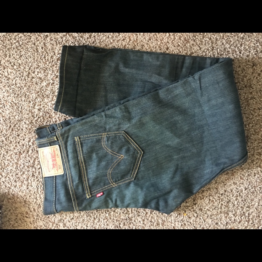 Levi jeans