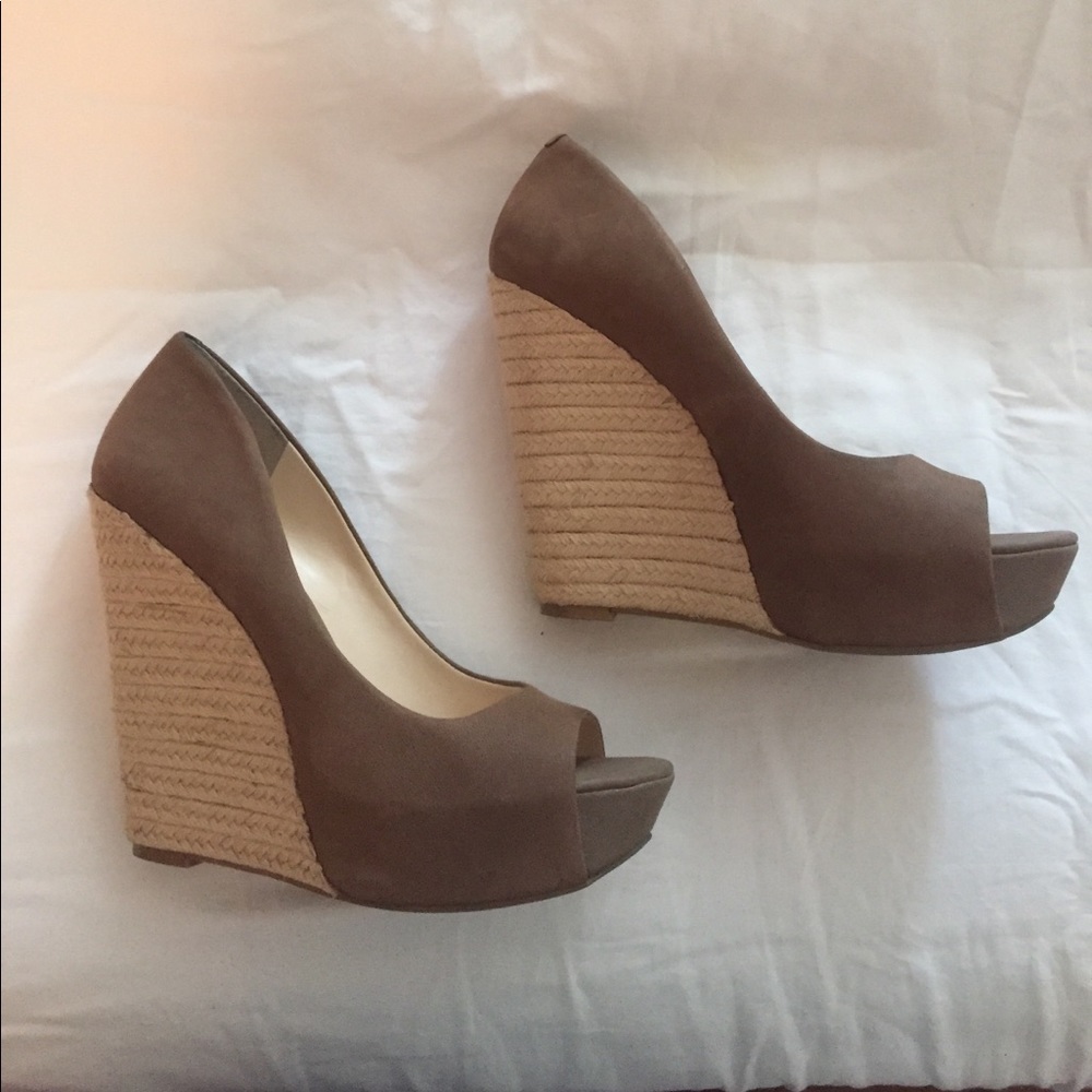 Jessica Simpson Wedges
