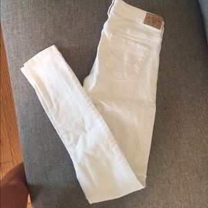 White jean pants- stretchy NO STAINS