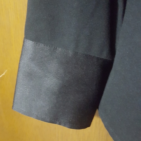 Button up blouse - Picture 2 of 4