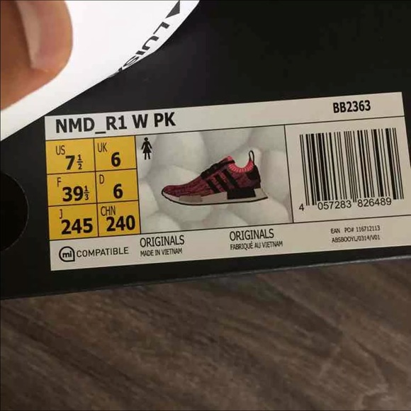 Adidas NMD Women's PrimeKnit R1 - Picture 4 of 4