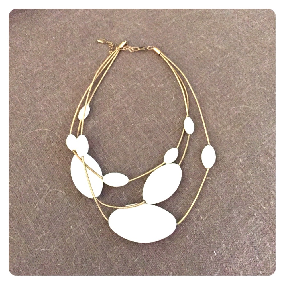 White and gold necklace