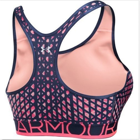 Size XS NWT Under Armour Compression Sports Bra - Picture 2 of 8
