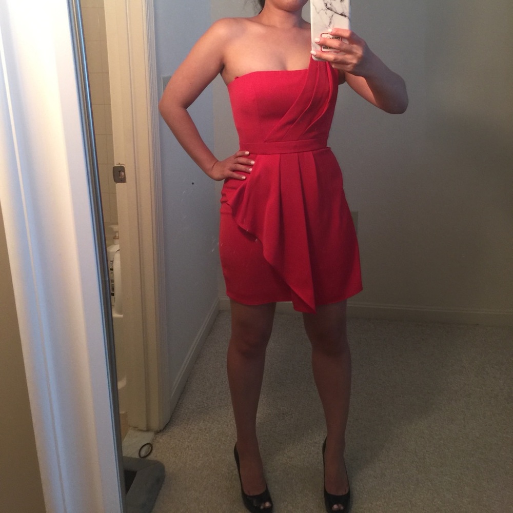 Bcbg red one shoulder strap dress