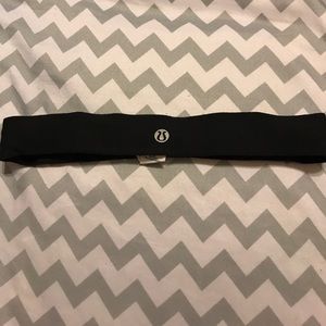 Lululemon headband (one size)