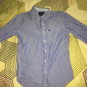 American Eagle button up long sleeve shirt