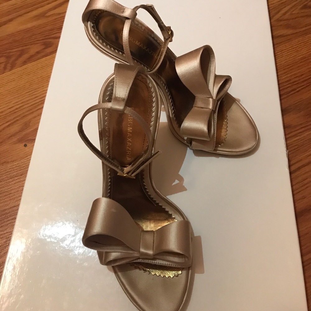 Gold BCBG heels with gold bow
