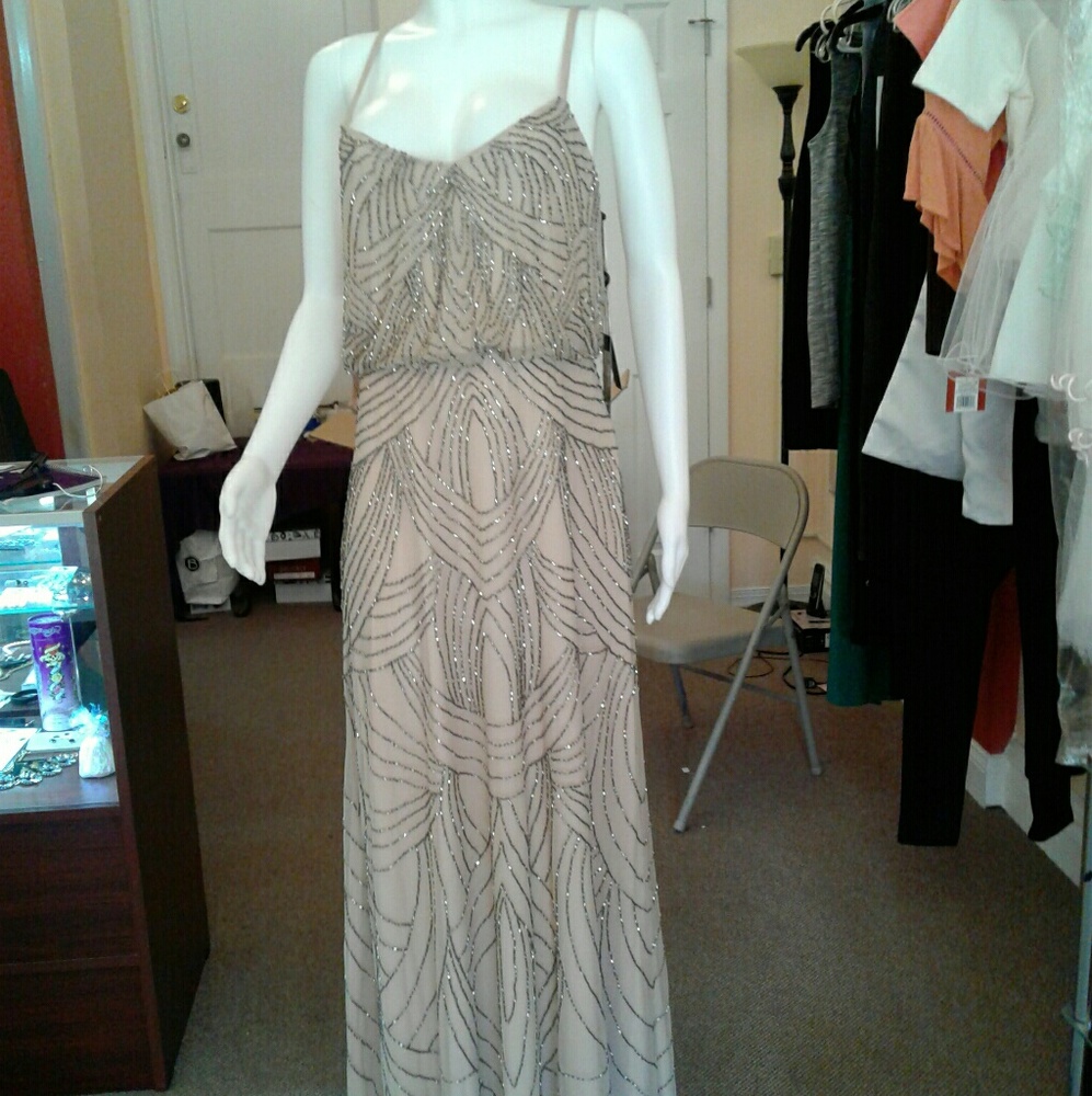 Adriana papel gown