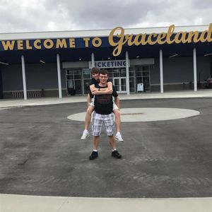 Meet your Posher, Tyler