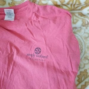 • bundle only • Simply southern tee