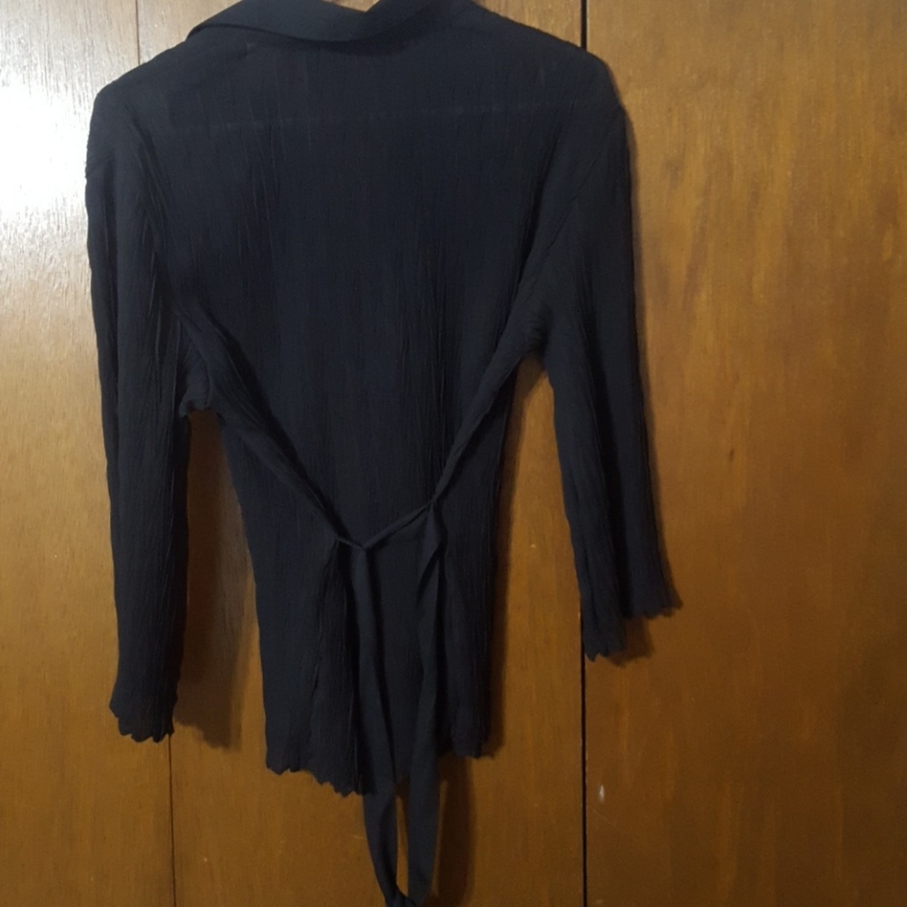 Stretchy button up - Picture 2 of 3